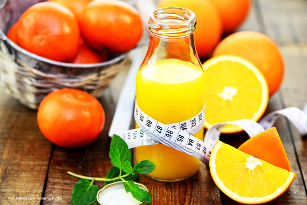 Regularne picie soków owocowych nie powoduje nadwagi