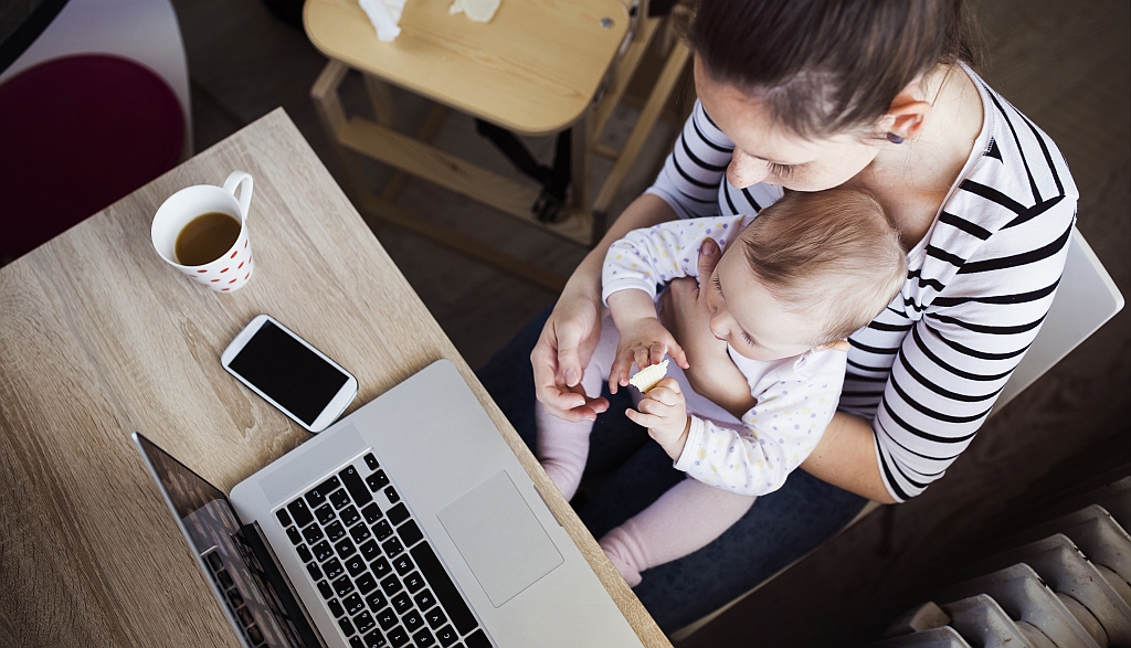 Zaradna mama w świecie nowych technologii