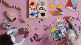 Znamy polskich finalistów konkursu rysunkowego IKEA „Zabawa to poważna sprawa” Dziecko, LIFESTYLE - Rozstrzygnięto polską edycję konkursu na projekt pluszaka marzeń organizowanego w ramach nowej kampanii społecznej IKEA „Zabawa to poważna sprawa”. Zgłoszono ponad 4000 prac, spośród których wybrano 20 najbardziej kreatywnych.