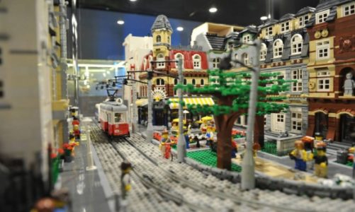Wystawa Lego w Gliwicach dłużej