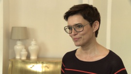 Ilona Felicjańska: strach ludzi zakompleksionych powoduje, że chcą zamknąć kobiety w domu LIFESTYLE, Gwiazdy - Kobiety w Polsce traktowane są jak nieświadome dzieci – uważa modelka. Jej zdaniem władza i środowiska prawicowe próbują wpływać na życie i zdrowie kobiet, nie biorąc pod uwagę ich zdania. Według Felicjańskiej może to wynikać m.in. z obaw mężczyzn przed rosnącą niezależnością Polek.