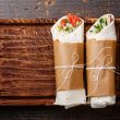 Orientalny wrap z tortilli, czyli pomysł na smaczną przekąskę