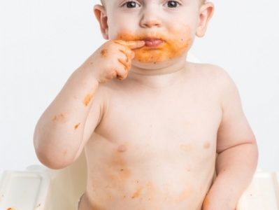 „Zjedz tylko mięsko, warzywa możesz zostawić” – o mięsie w diecie dziecka