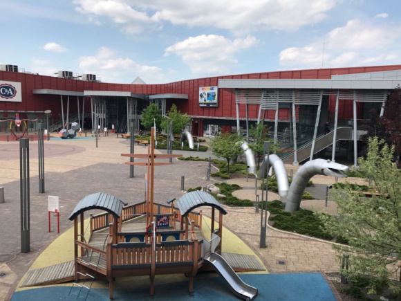 Pobaw się z dzieckiem na Patio! Dziecko, LIFESTYLE - Port Łódź w okresie wiosenno – letnim zaprasza do spędzania czasu z dziećmi na Patio Centrum. To doskonały pomysł na odpoczynek i przerwę pomiędzy zakupami, szczególnie potrzebną w sytuacji gdy na zakupach towarzyszą nam maluchy.