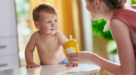 6 zasad komponowania prawidłowej diety rocznego dziecka Dziecko, LIFESTYLE - Sprawdź, o czym trzeba pamiętać!