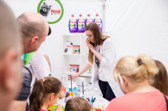 „Persil Eko Laboratorium Szopa Pracza” we Wrocławiu! Dziecko, LIFESTYLE - Szukasz pomysłu na ciekawe i kreatywne spędzenie czasu ze swoją pociechą? Już w sobotę 31 sierpnia marka Persil w ramach kontynuacji cyklu spotkań edukacyjnych dla dzieci, odwiedzi wrocławskie ZOO.