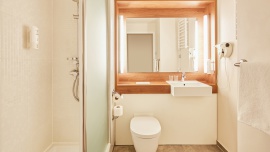 Kontrola protokołów sanitarnych w hotelach sieci Louvre Hotels Group