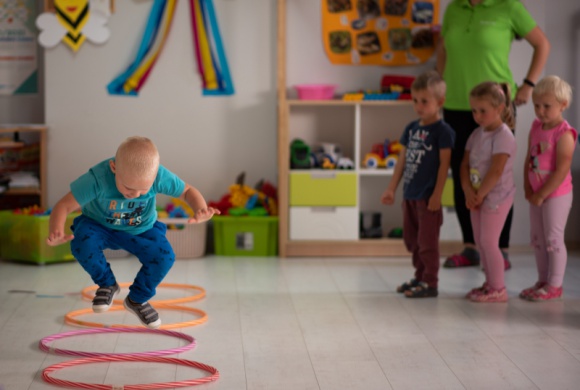 Międzynarodowy program edukacyjny w Przedszkolach i Żłobkach Norlandia Dziecko, LIFESTYLE - Przedszkola i Żłobki Norlandia konsekwentnie rozwija swoją działalność na rynku polskim. Obecnie w Polsce działa już 27 jednostek, które budują swoją przewagę konkurencyjną poprzez połączenie skandynawskiego systemu edukacji.